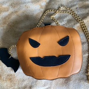 Pumpkin Purse w/ Gold Chain
